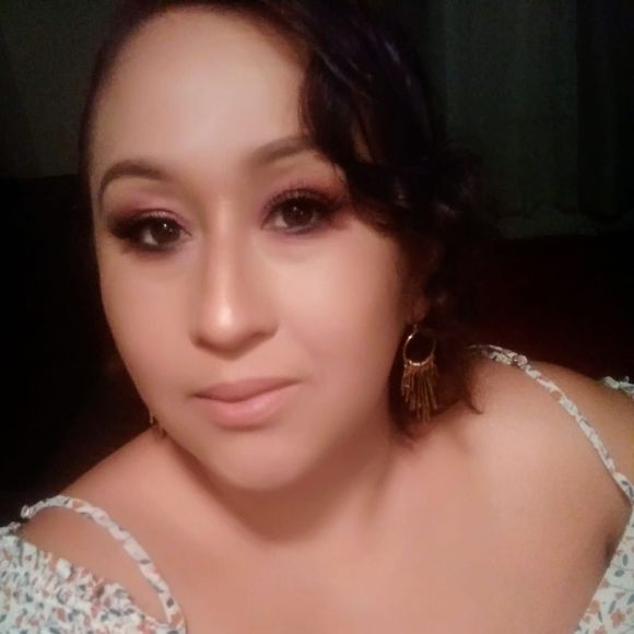 Meet your Posher, Karyna - Picture 1 of 1